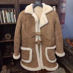 Womens Vontage Shearling Coat with Cream Trim
